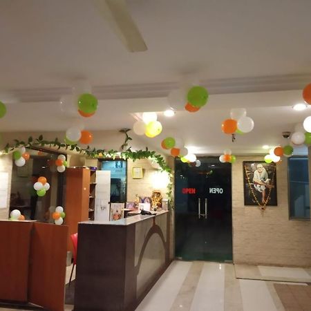 Hotel Apple Sai Residency Shirdi Buitenkant foto