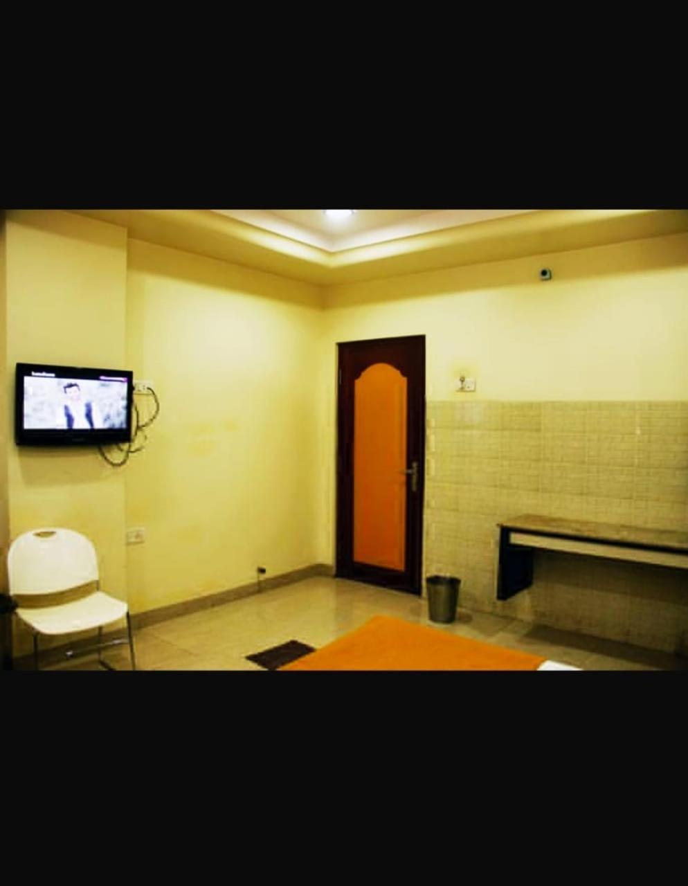 Hotel Apple Sai Residency Shirdi Buitenkant foto