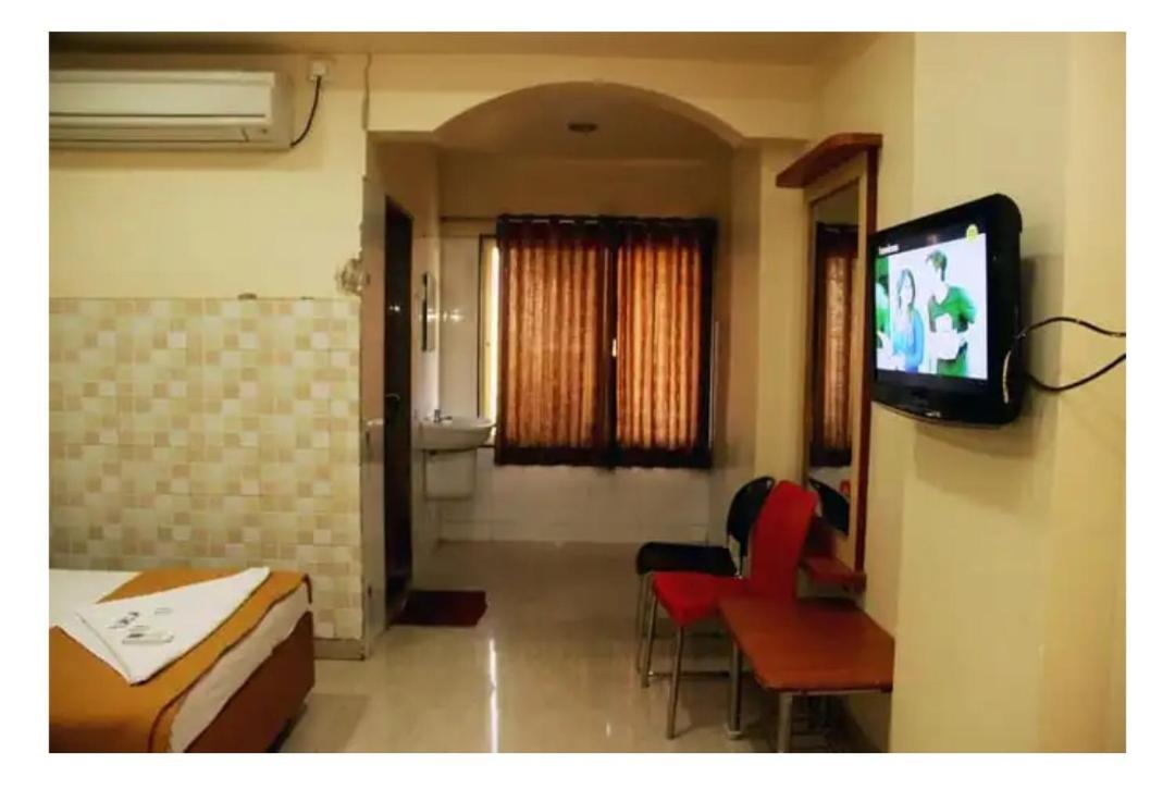 Hotel Apple Sai Residency Shirdi Buitenkant foto